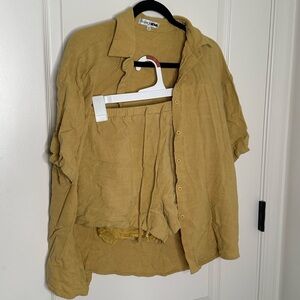 Yellow linen shorts set w/ button down short sleeve shirt